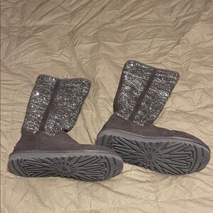 UGG AUSTRALIA Camaya Women's Grey/Brown Sequin Sweater Boots Size 7 US